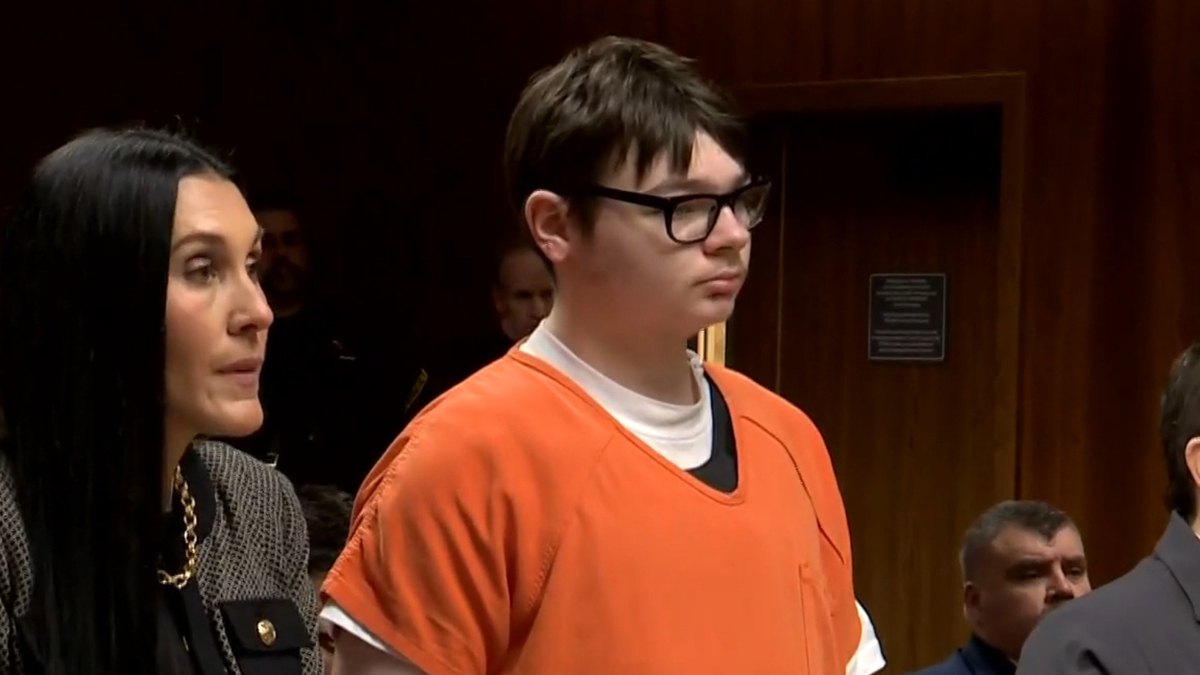 Watch CBS Evening News Gunman in Oxford school shooting sentenced to life Full show on