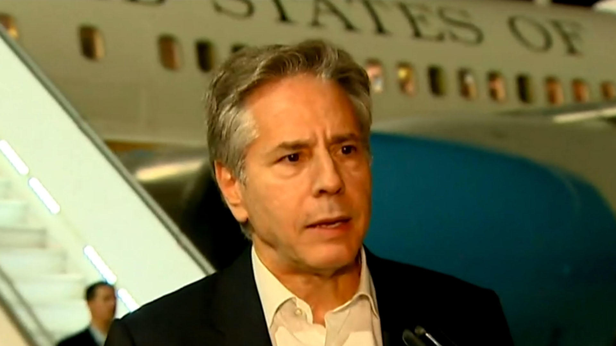 Watch CBS Evening News: Blinken in Israel as war threatens to expand ...