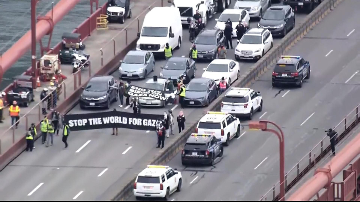 Watch CBS Evening News: Protests across the U.S. call for Gaza cease ...