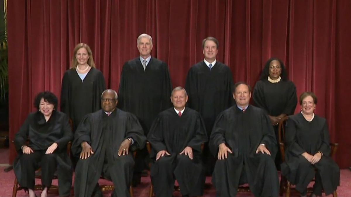 Watch CBS Mornings Supreme Court to hear Trump's immunity claim ...