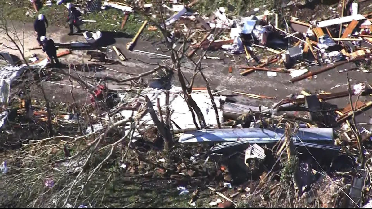 Watch CBS Evening News Tornado rips through Oklahoma town - Paramount+
