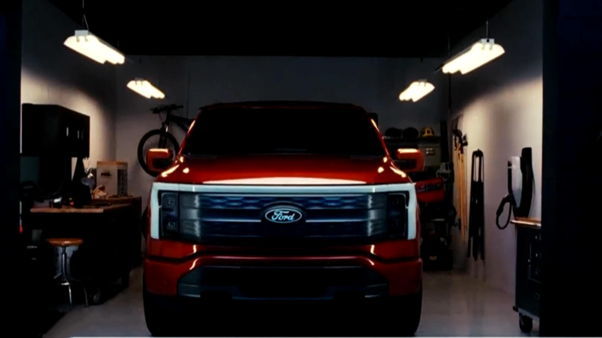 Watch CBS Mornings Americans seem more interested in hybrid cars ...