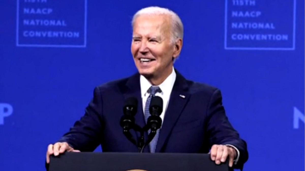 Watch CBS Evening News: Biden defiant as calls grow for him to step ...