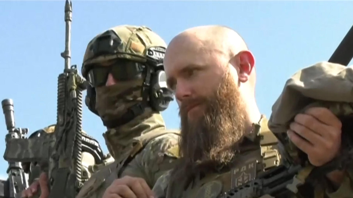 Watch CBS Evening News Ukraine troops holding on to Russian territory ...