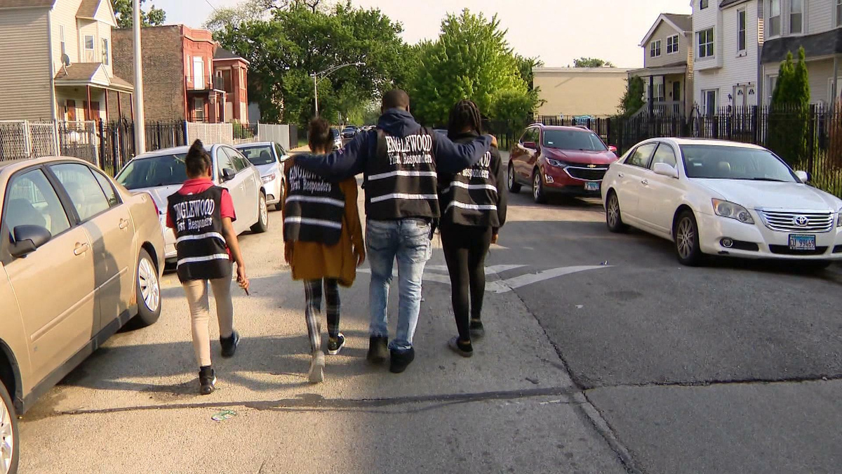 Watch CBS Saturday Morning: Chicago group works to reduce crime ...