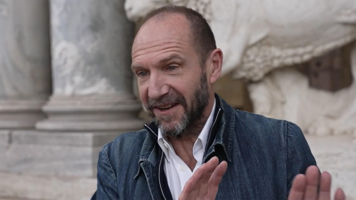 Watch Sunday Morning: Ralph Fiennes on the provocation of acting - Full ...