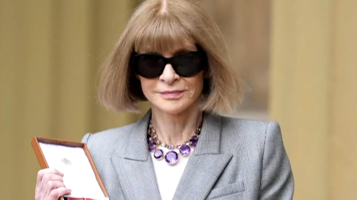 Watch CBS Mornings: Anna Wintour exits top Vogue role - Full show on CBS