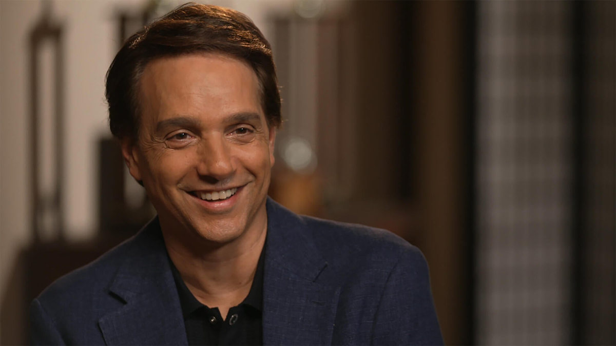 Watch Sunday Morning: Ralph Macchio looks back on playing 