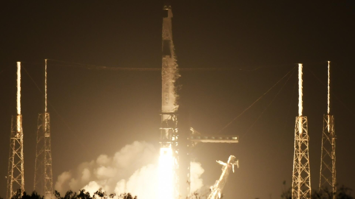 Watch CBS Mornings SpaceX launches crew to ISS - Paramount+