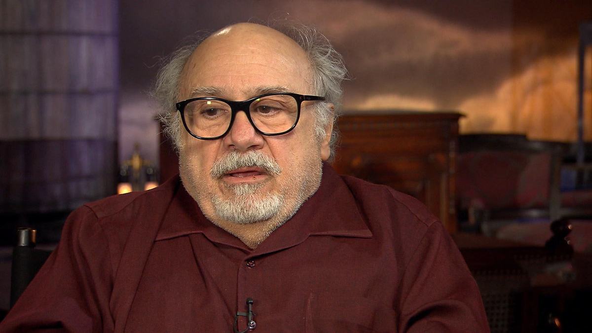 Watch Sunday Morning: Danny DeVito on being short - Full show on CBS