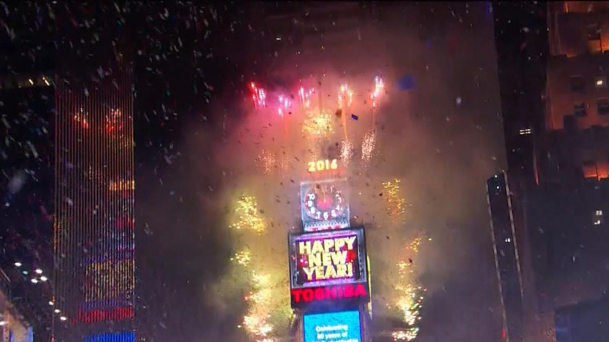 Watch CBS This Morning: Times Square ball drop - Full show on CBS All