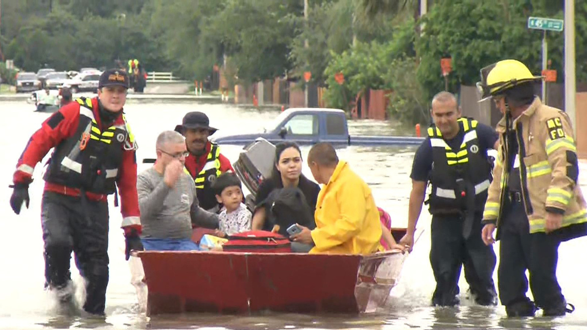 Watch Cbs Evening News Devastating Flooding In Mcallen Texas Full Show On Cbs All Access