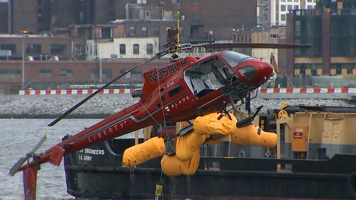 Watch CBS Evening News: Deadly NYC helicopter crash - Full ...