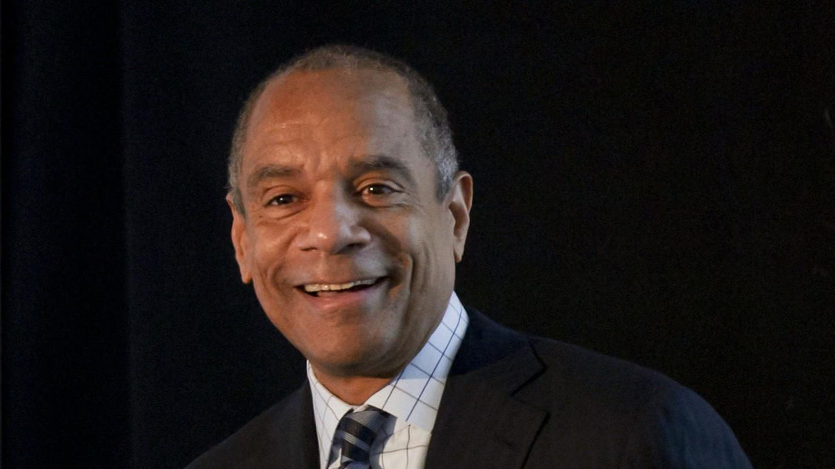 Watch Sunday Morning: American Express CEO Ken Chenault - Full Show On CBS