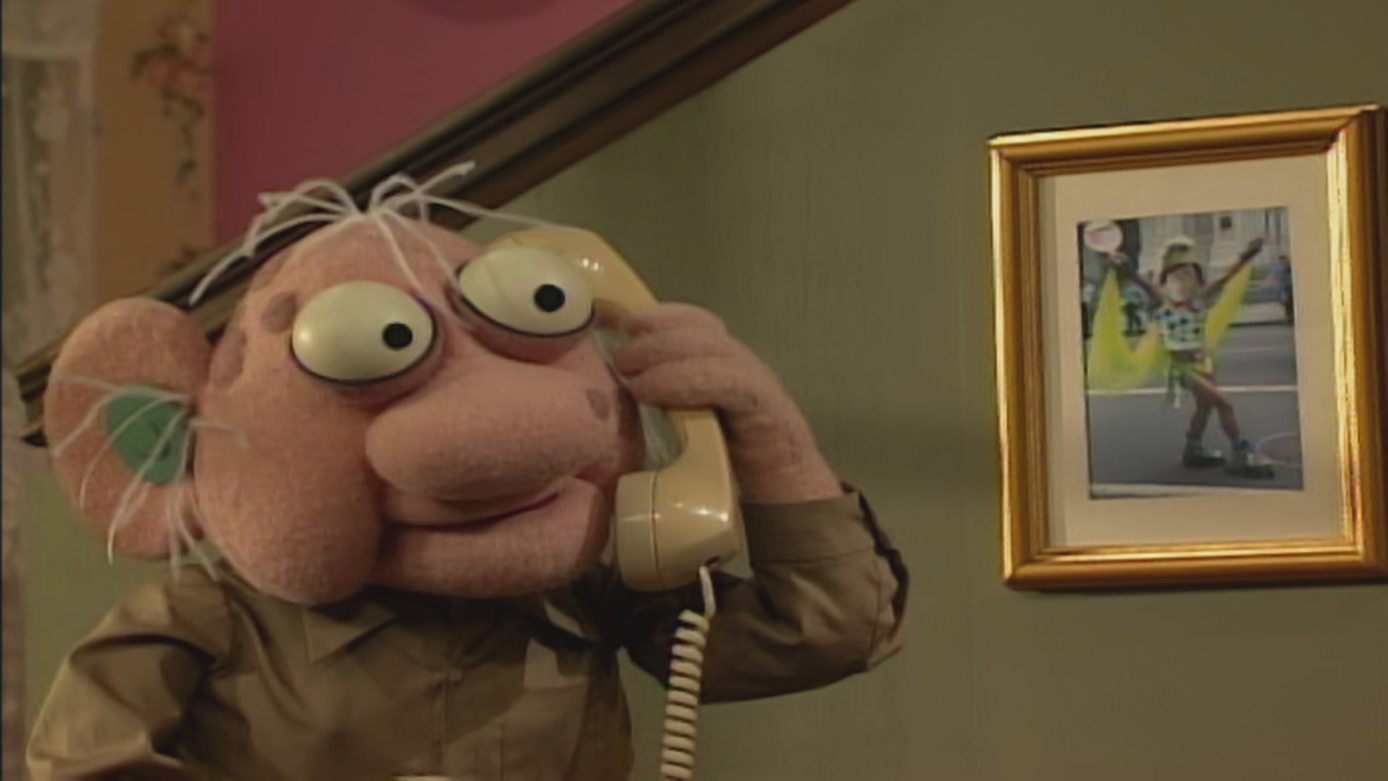 Watch Crank Yankers Season 2 Episode 16 Robert Smigel & Dr. Drew