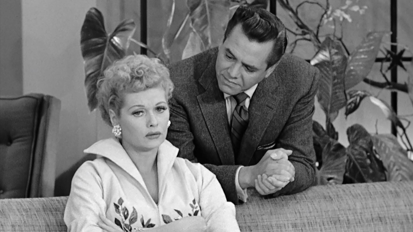 Watch I Love Lucy Season 4 Episode 19 I Love Lucy Lucy Gets in