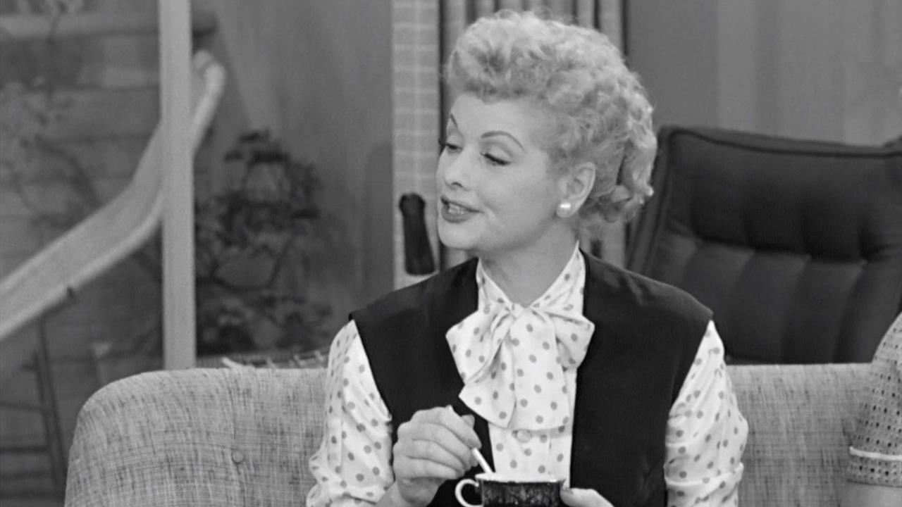 Watch I Love Lucy Season 4 Episode 26 In Palm Springs Full Show On Cbs All Access