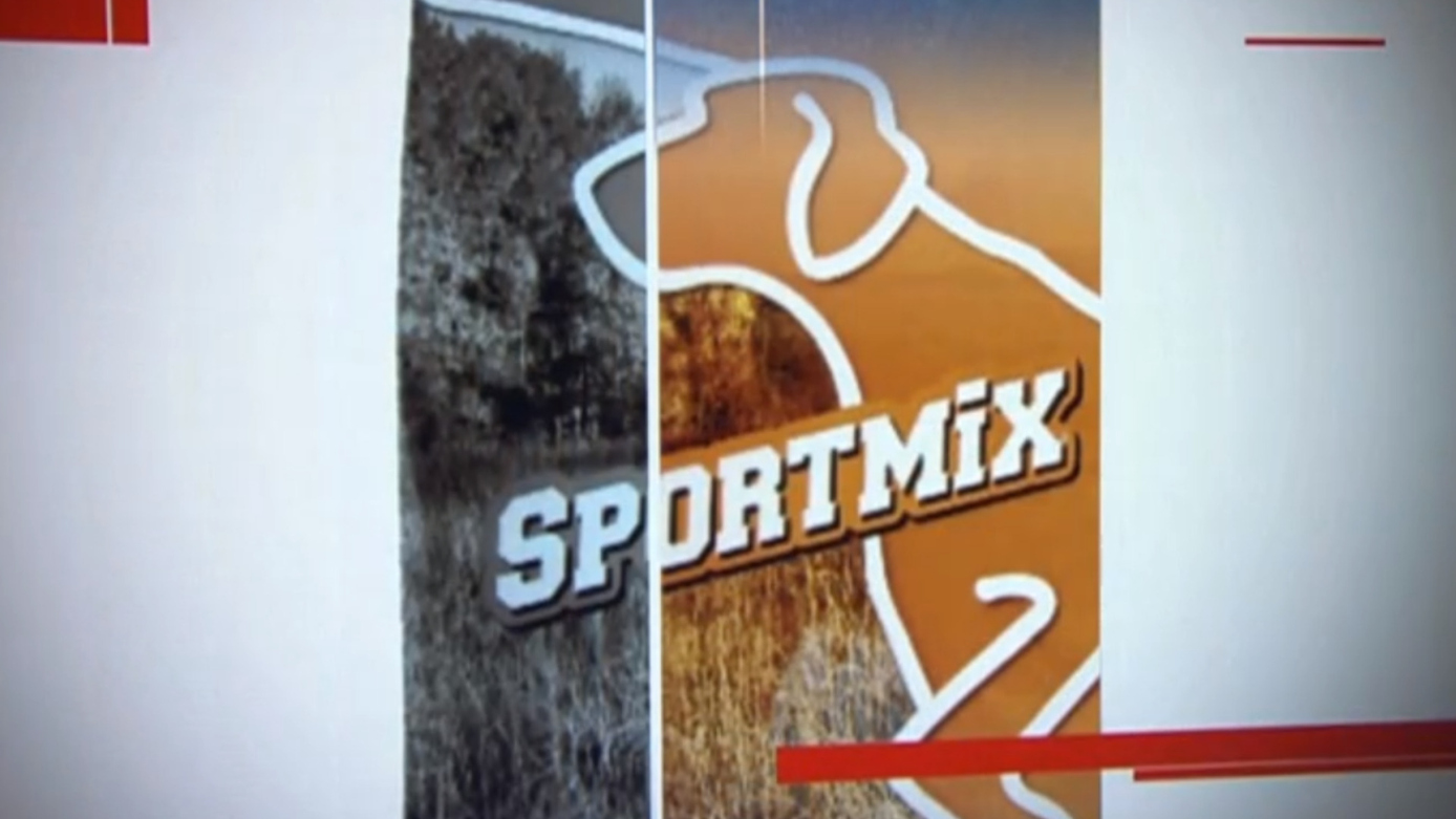 Watch CBS Evening News Pet food recall expands after more than 70 dogs