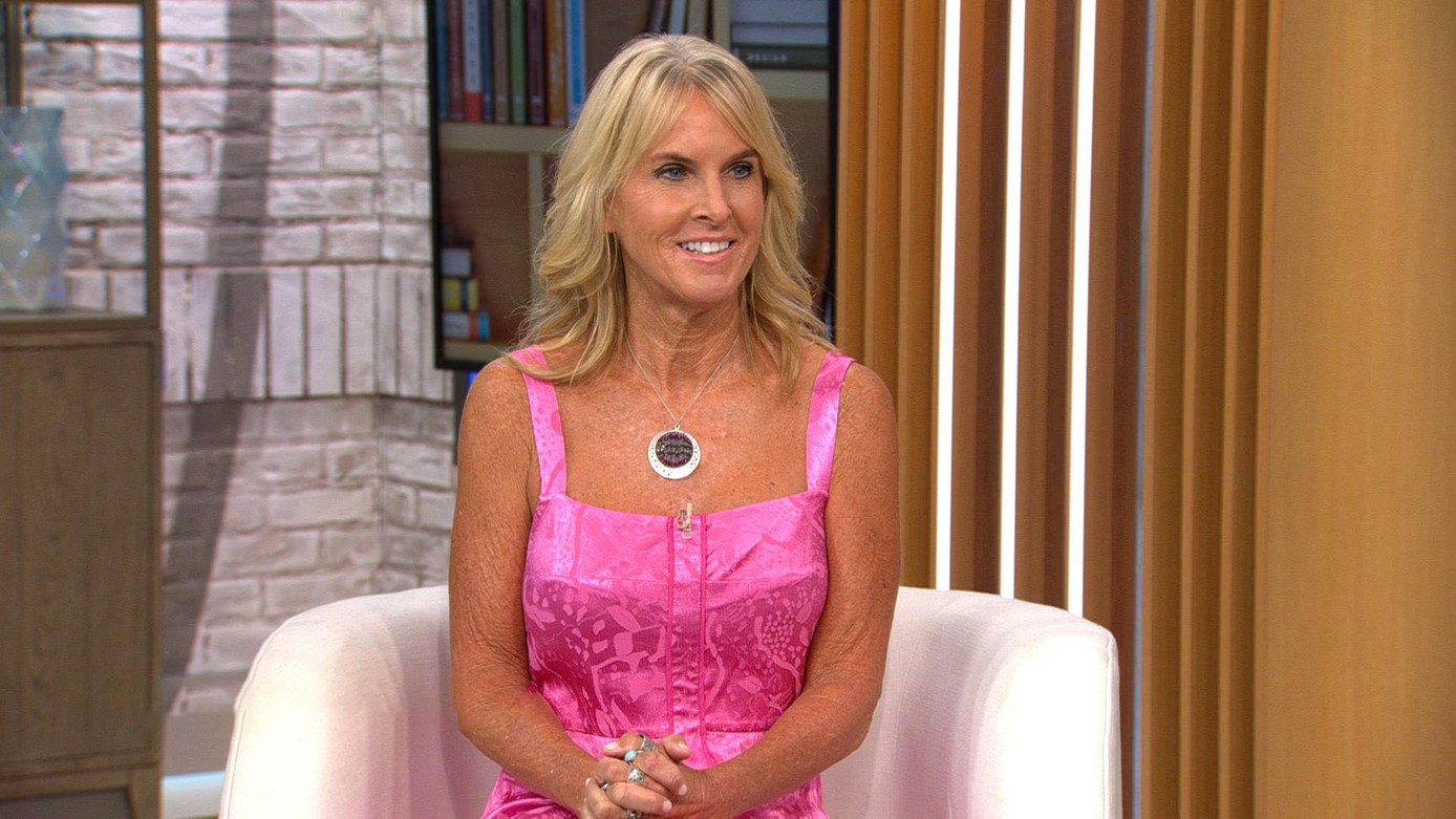 Watch CBS Mornings Author Elin Hilderbrand on new book Full show on CBS