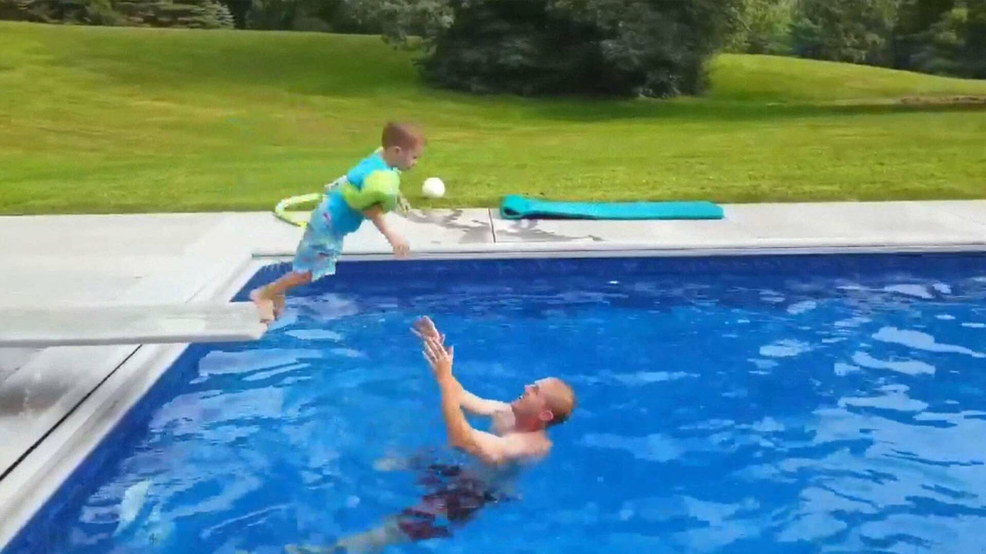 Watch CBS News Specials On the Road with Steve Hartman Summer Fun