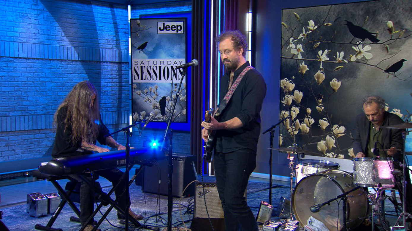 Watch CBS Saturday Morning Phosphorescent performs "Wide As Heaven