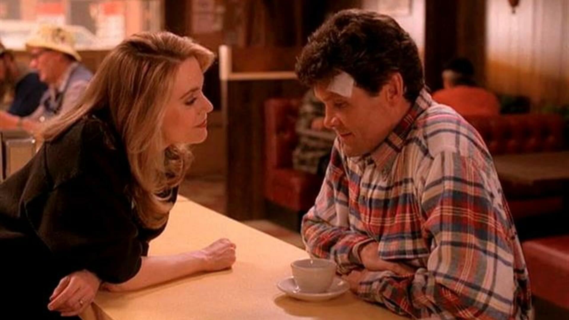 Watch Twin Peaks Season 1 Episode 3: Zen, Or The Skill To Catch A