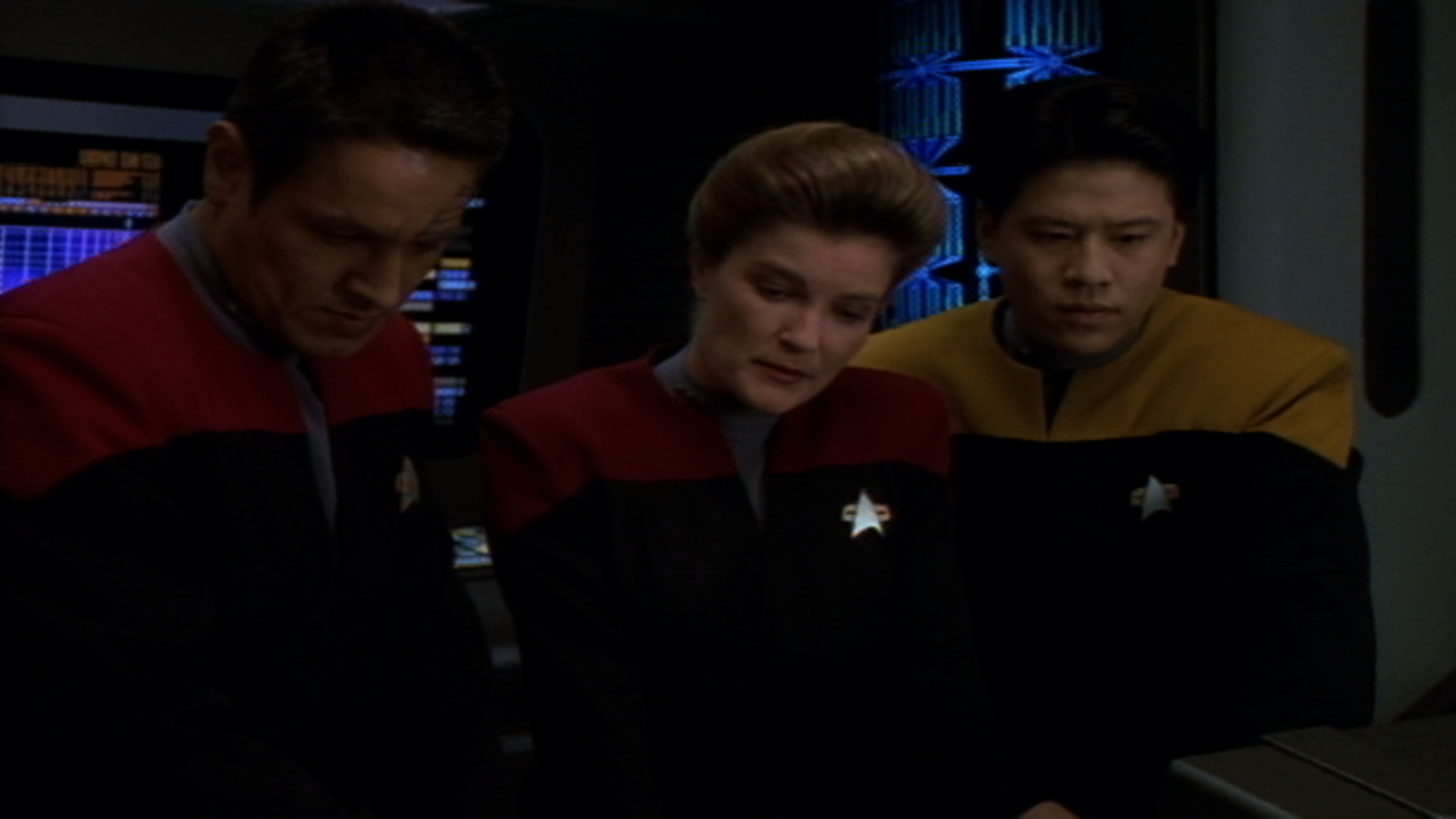 st voyager season 3