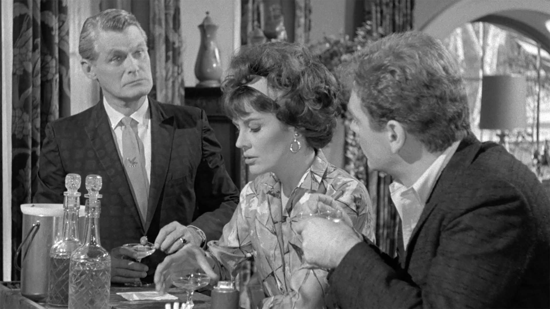 Watch Perry Mason Season 8 Episode 5: The Case of the Betrayed Bride ...