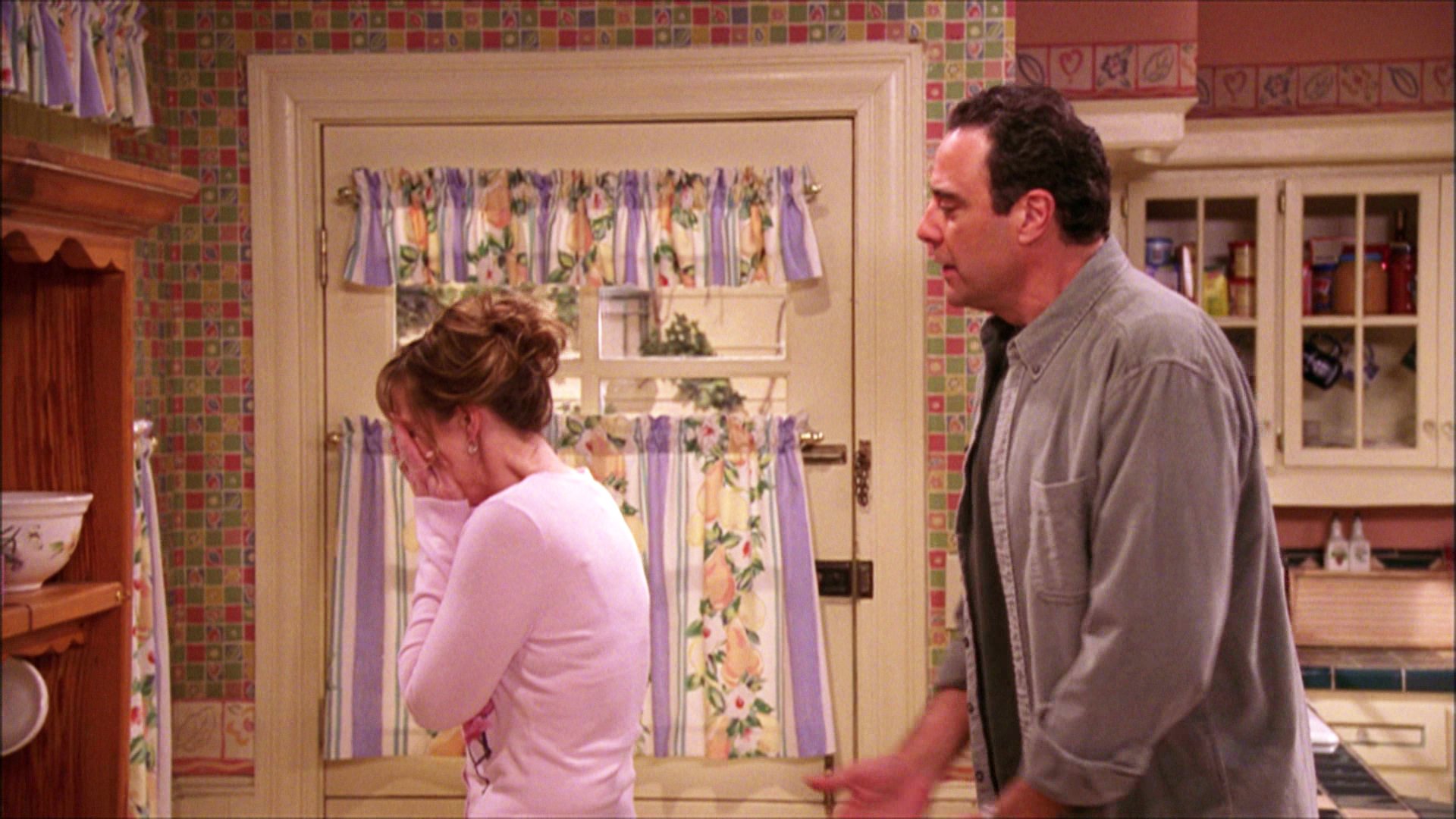 Watch Everybody Loves Raymond Season 8 Episode 20: Everybody Loves - Where To Watch Everybody Loves Raymond For Free