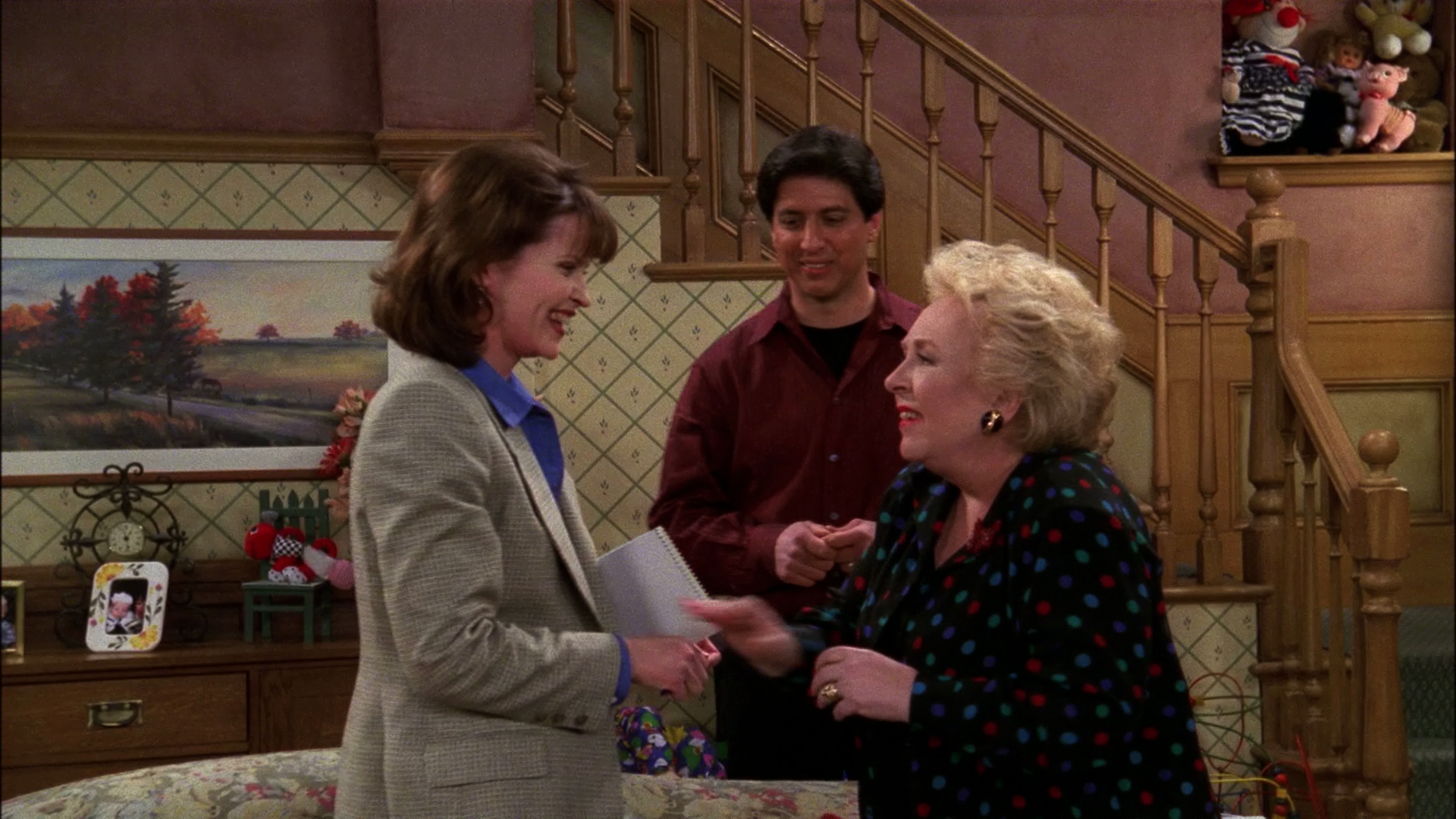Watch Everybody Loves Raymond Season 1 Episode 21: Everybody Loves