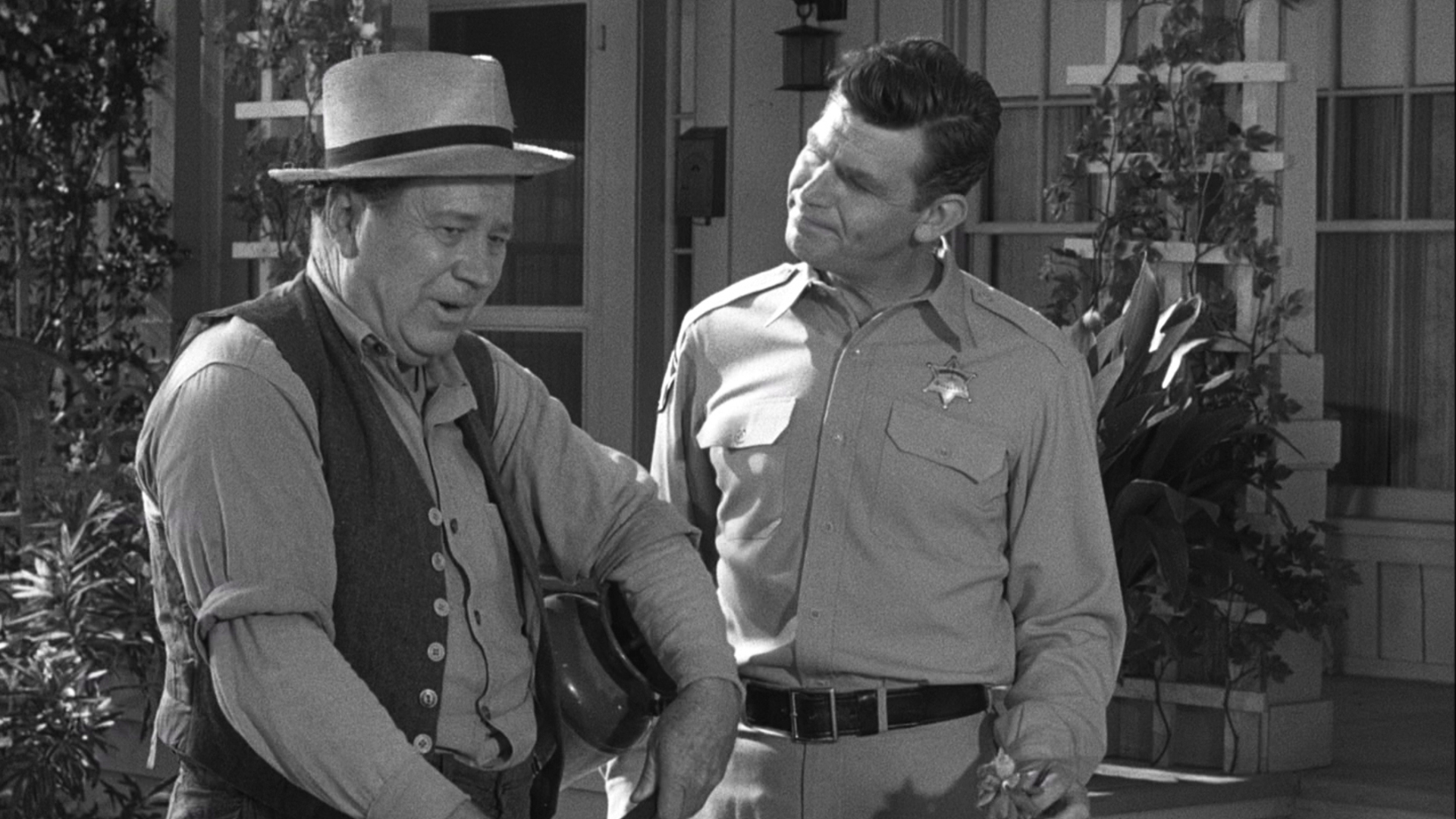 Watch The Andy Griffith Show Season 2 Episode 9 Andy Griffith Aunt Bees Brief Encounter 