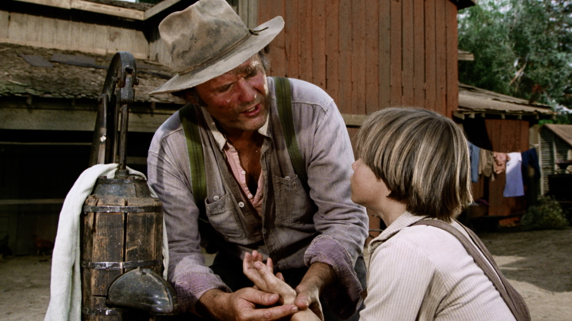 Gunsmoke & Campfires: Your Western Adventure Awaits at Kansas' Trav-L-Park