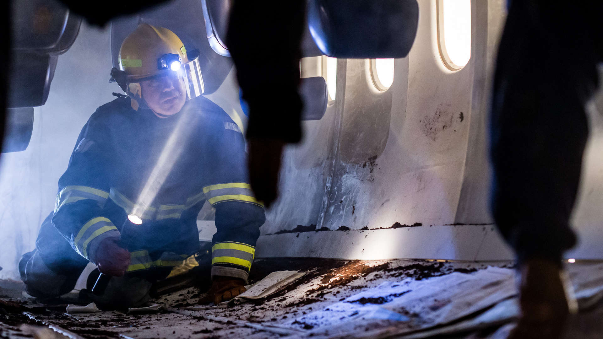 Watch Air Disasters Season 8 Episode 9 No Clear Options Full show on