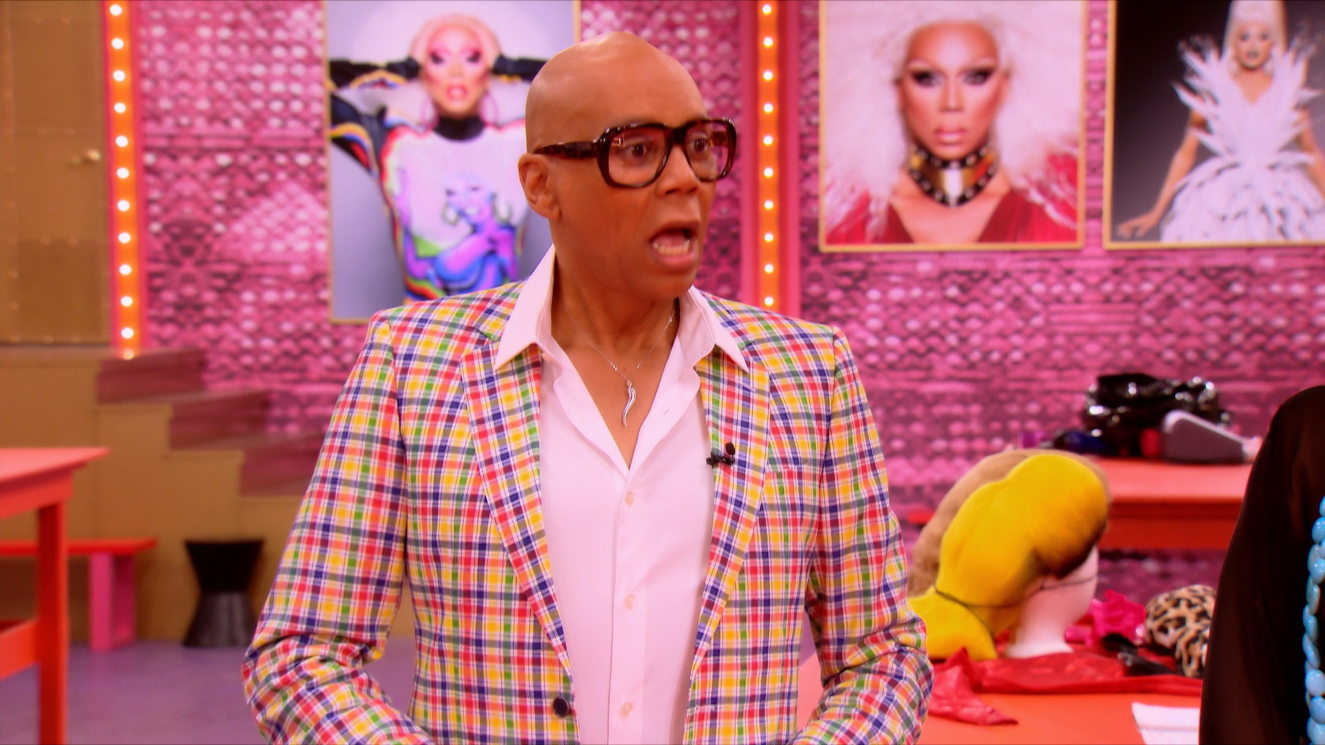 Watch RuPaul's Drag Race Season 10 Episode 7 Snatch Game Full show