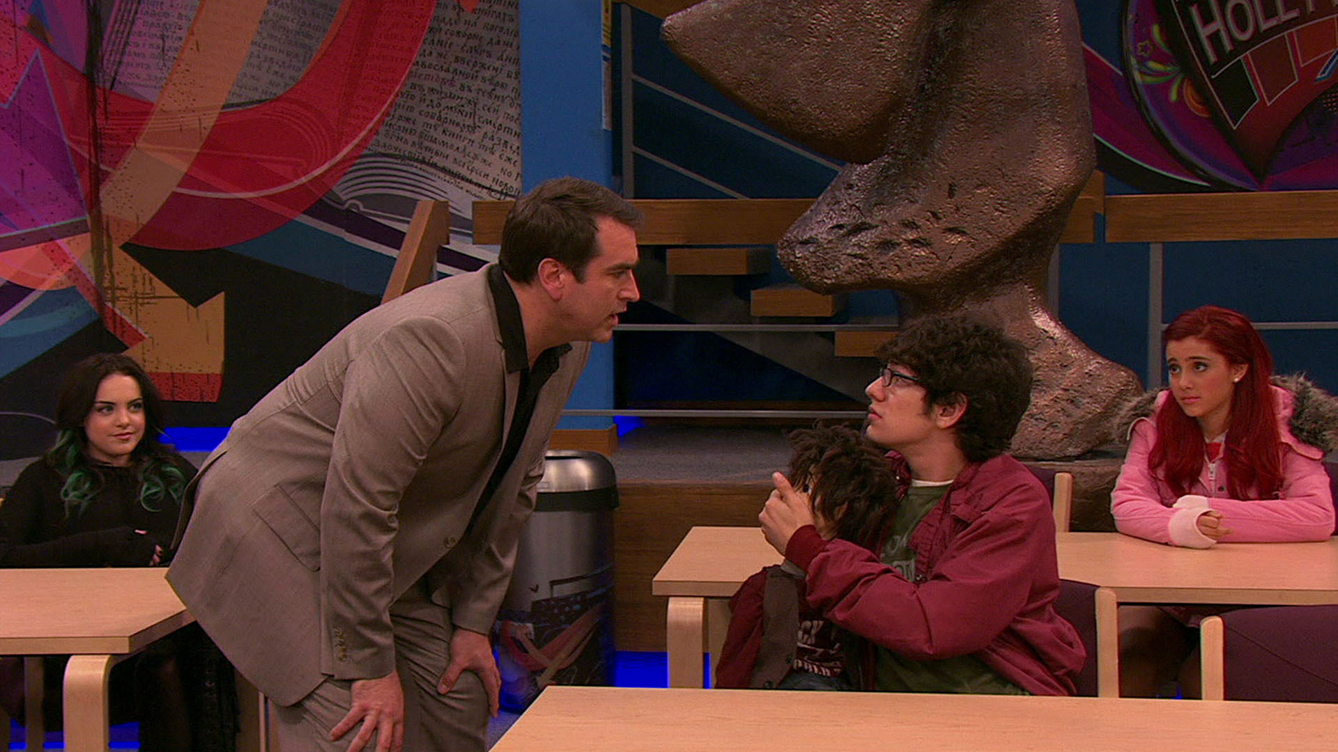 Watch VICTORiOUS Season 3 Episode 2: The Breakfast Bunch - Full show on