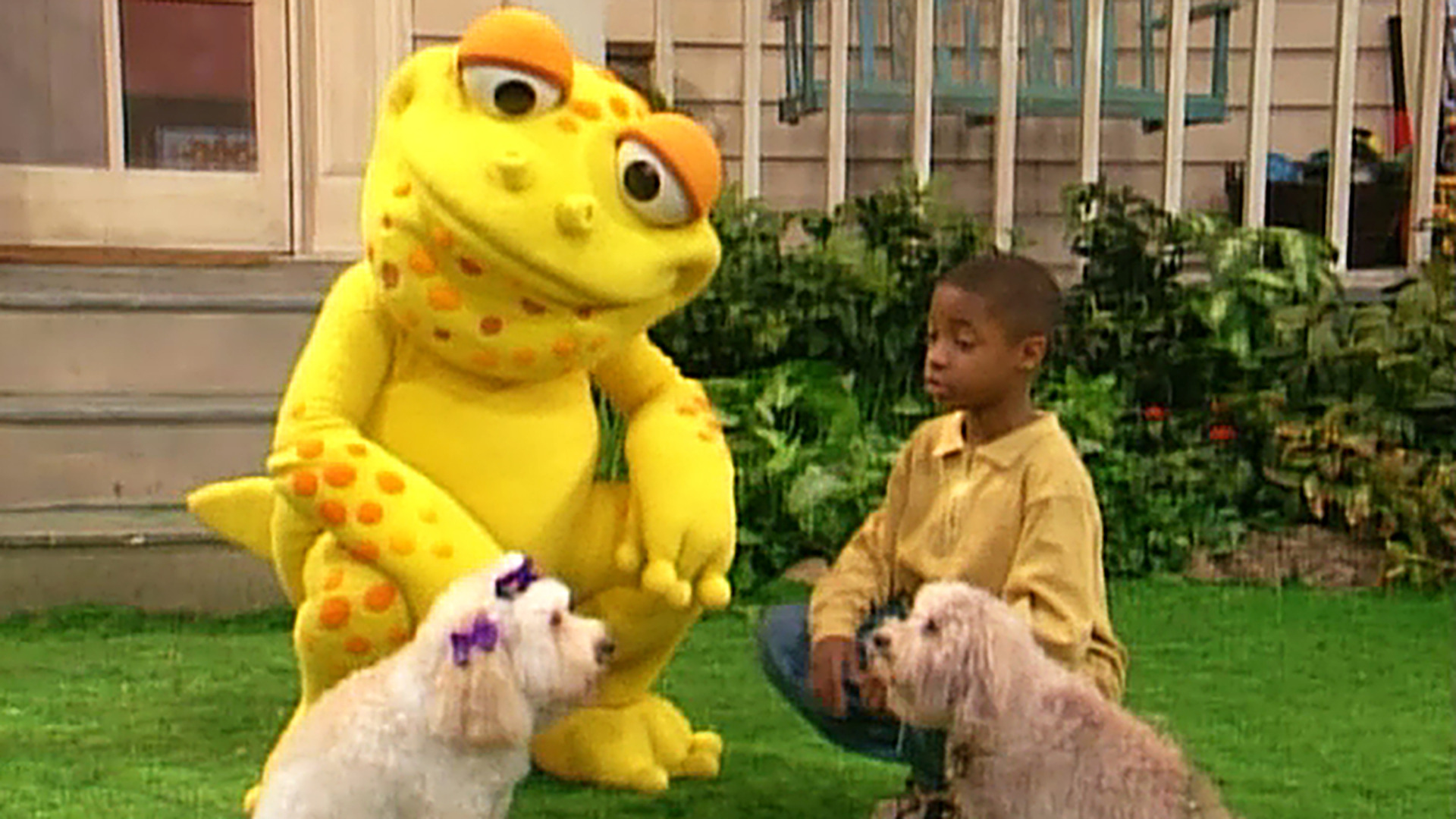 Watch Gullah Gullah Island Season 4 Episode 9: Stray Dog Blues - Full