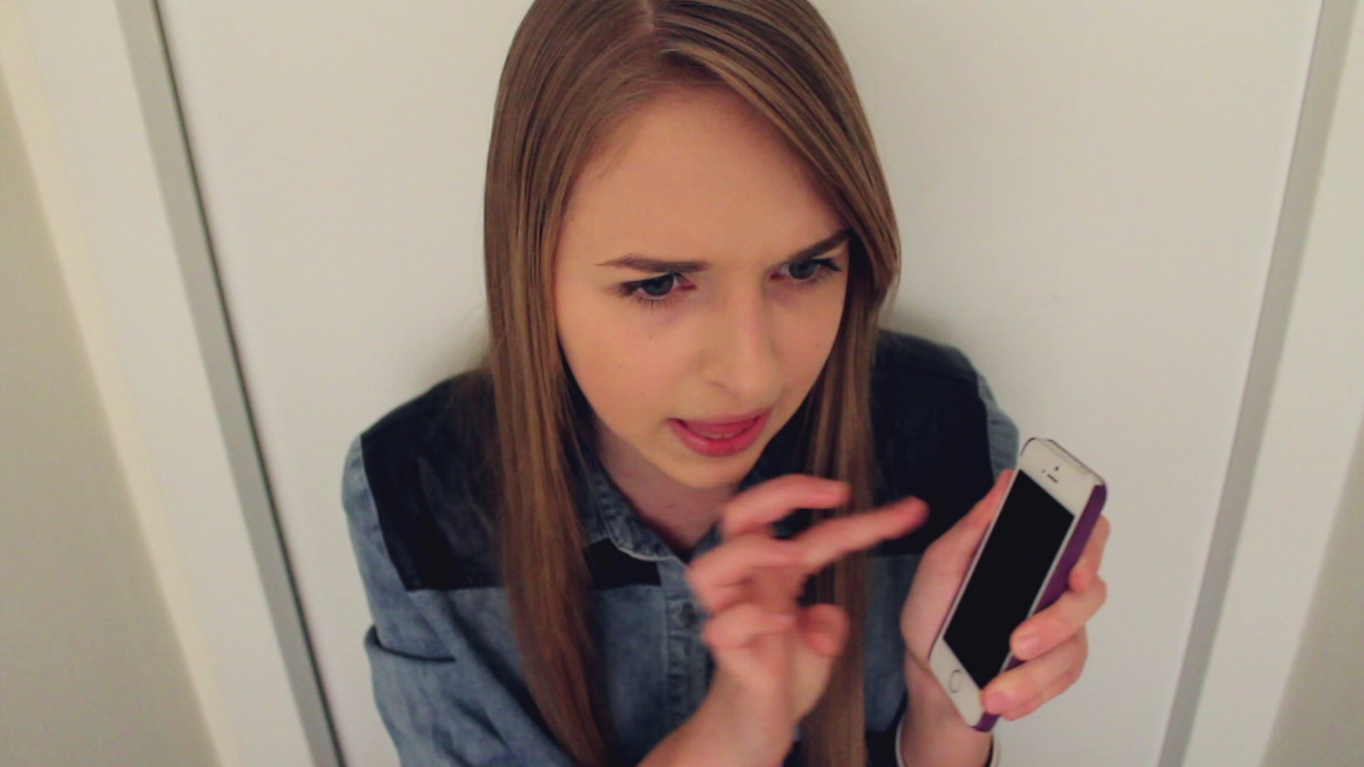 Watch AwesomenessTV Season 2 Episode 3 Top 5 Ways To Defeat A Bully