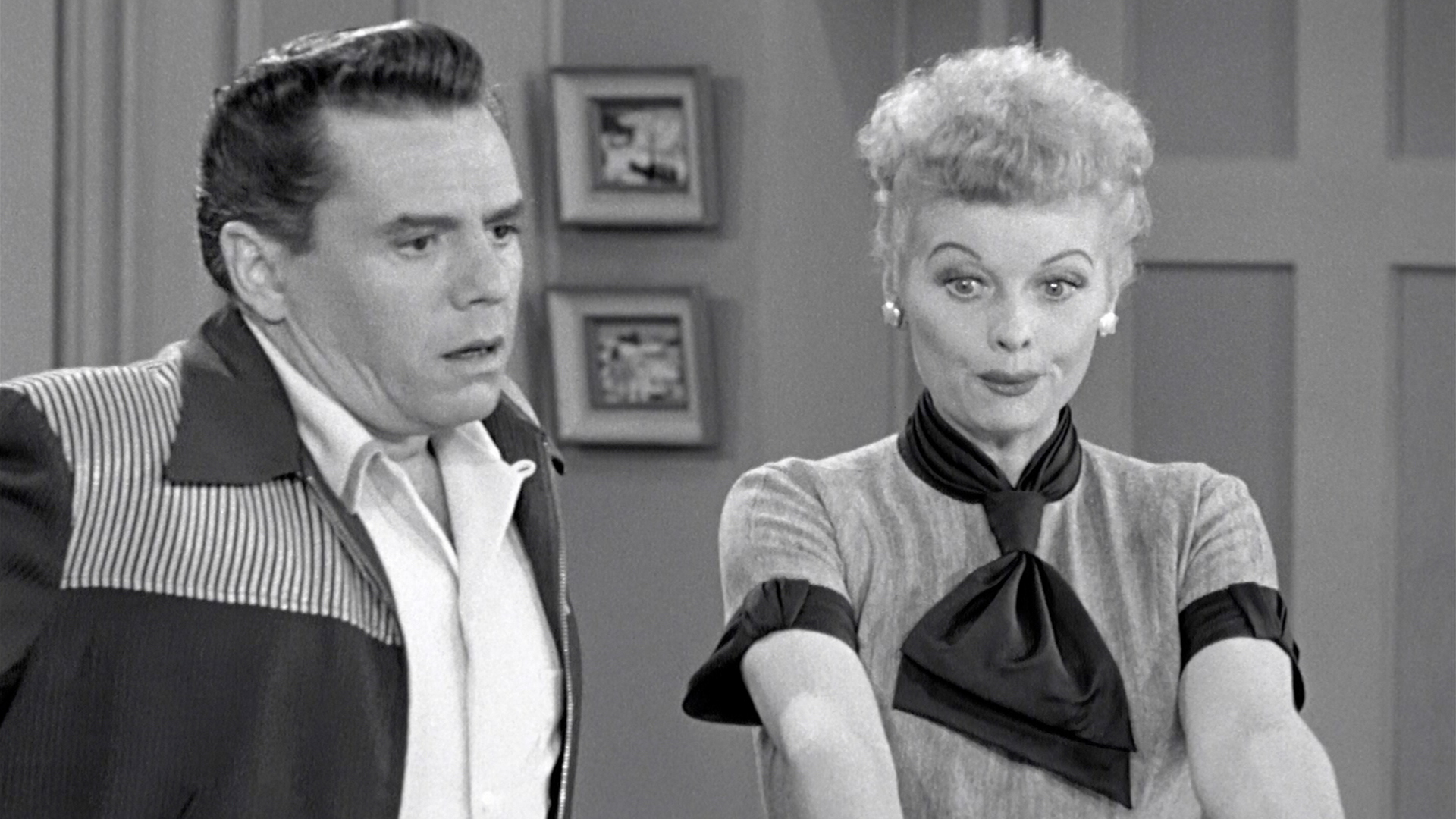 Watch I Love Lucy Season 4 Episode 11: I Love Lucy - Getting Ready - Where Can I Watch I Love Lucy On Tv