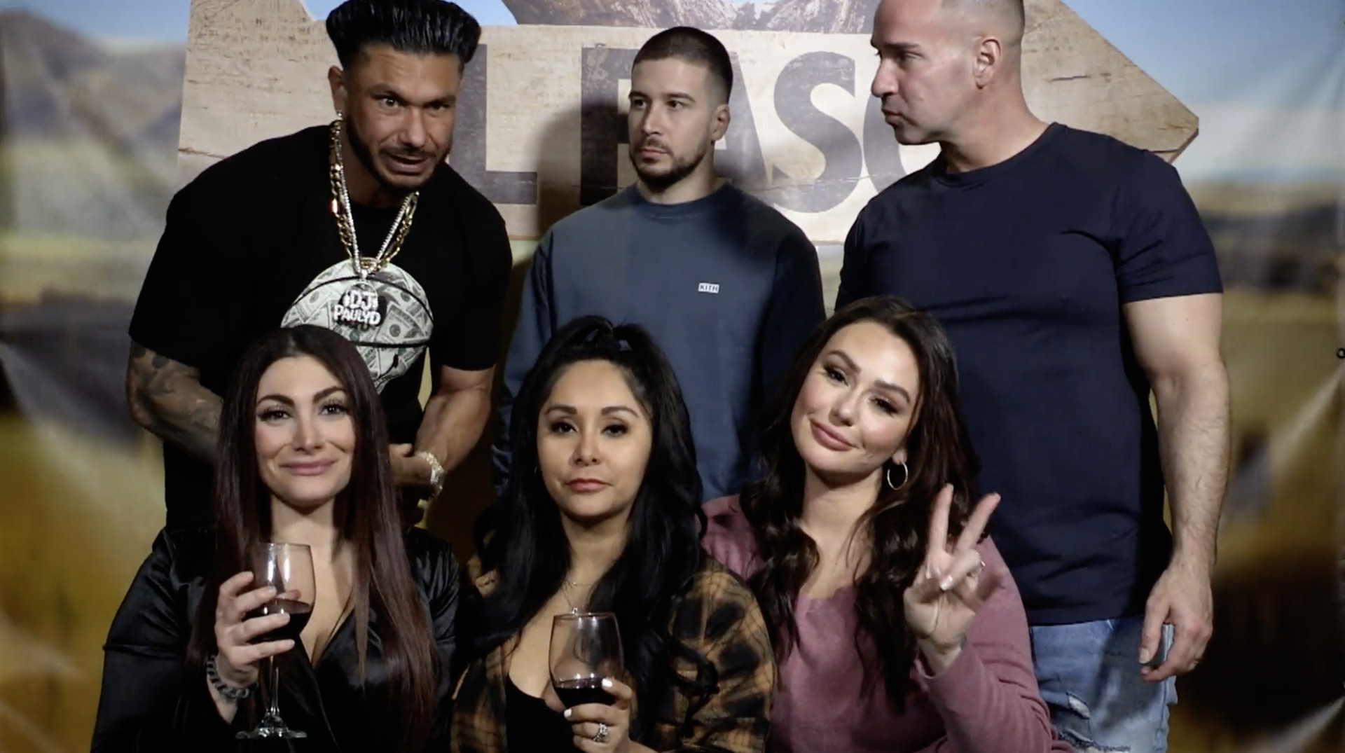 Watch Jersey Shore Family Vacation Season 5 Episode 16: El Paso Pt. 1 - Watch Jersey Shore Family Vacation Season 5 Online Free