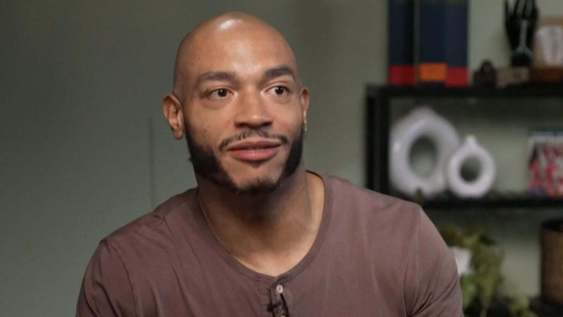 Watch CBS Mornings Former NFL player tackles addiction - Paramount+