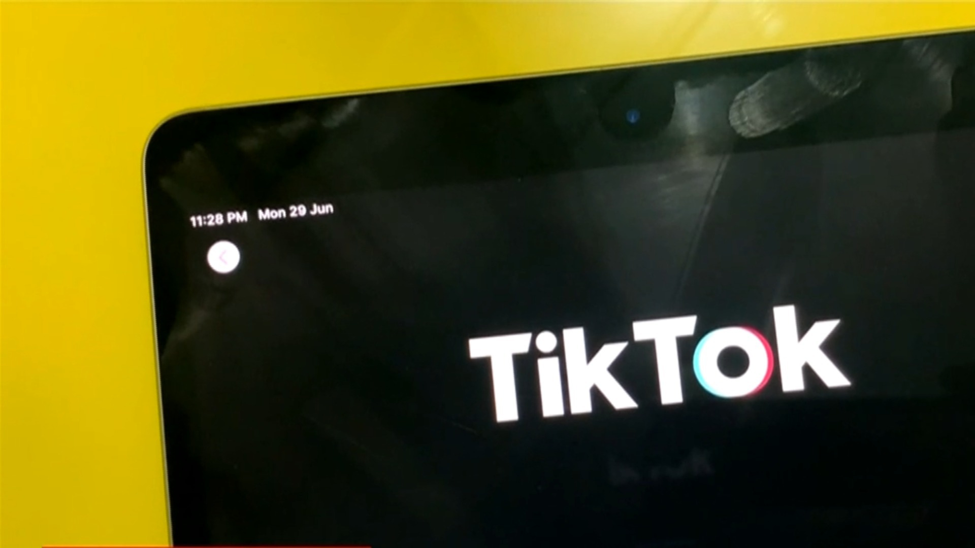 Watch CBS Evening News DOJ probes possible spying by TikTok parent