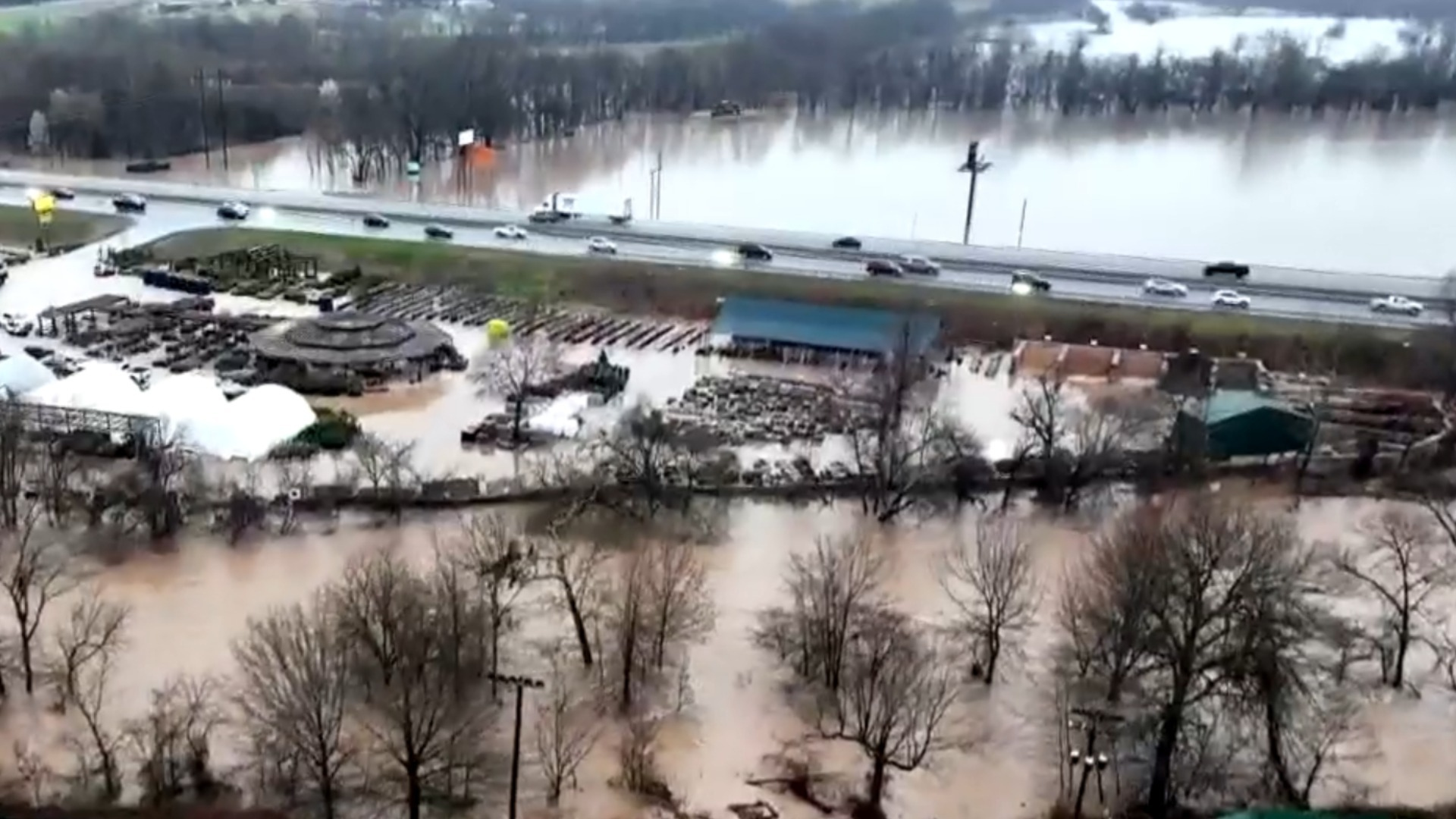 Watch CBS Evening News South braces for possible tornadoes, flooding ...