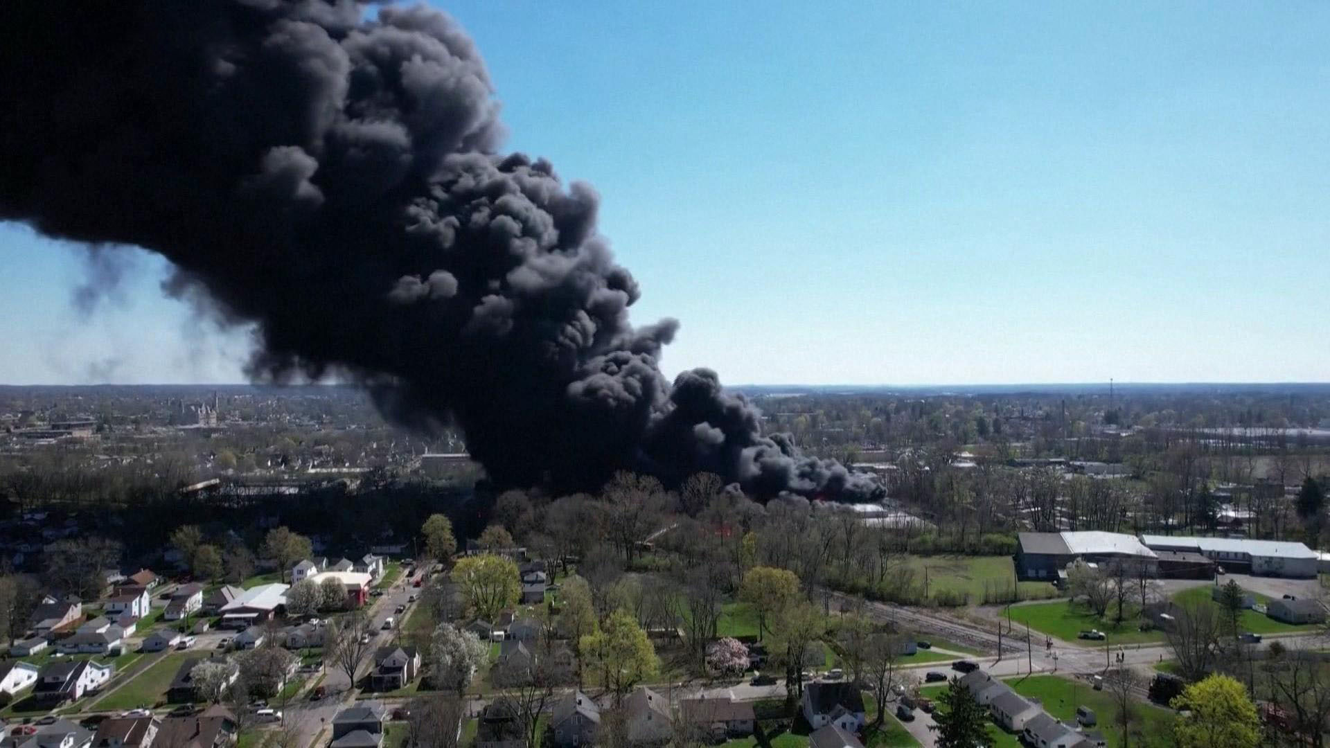 Watch CBS Mornings Industrial fire in Indiana continues to burn Full
