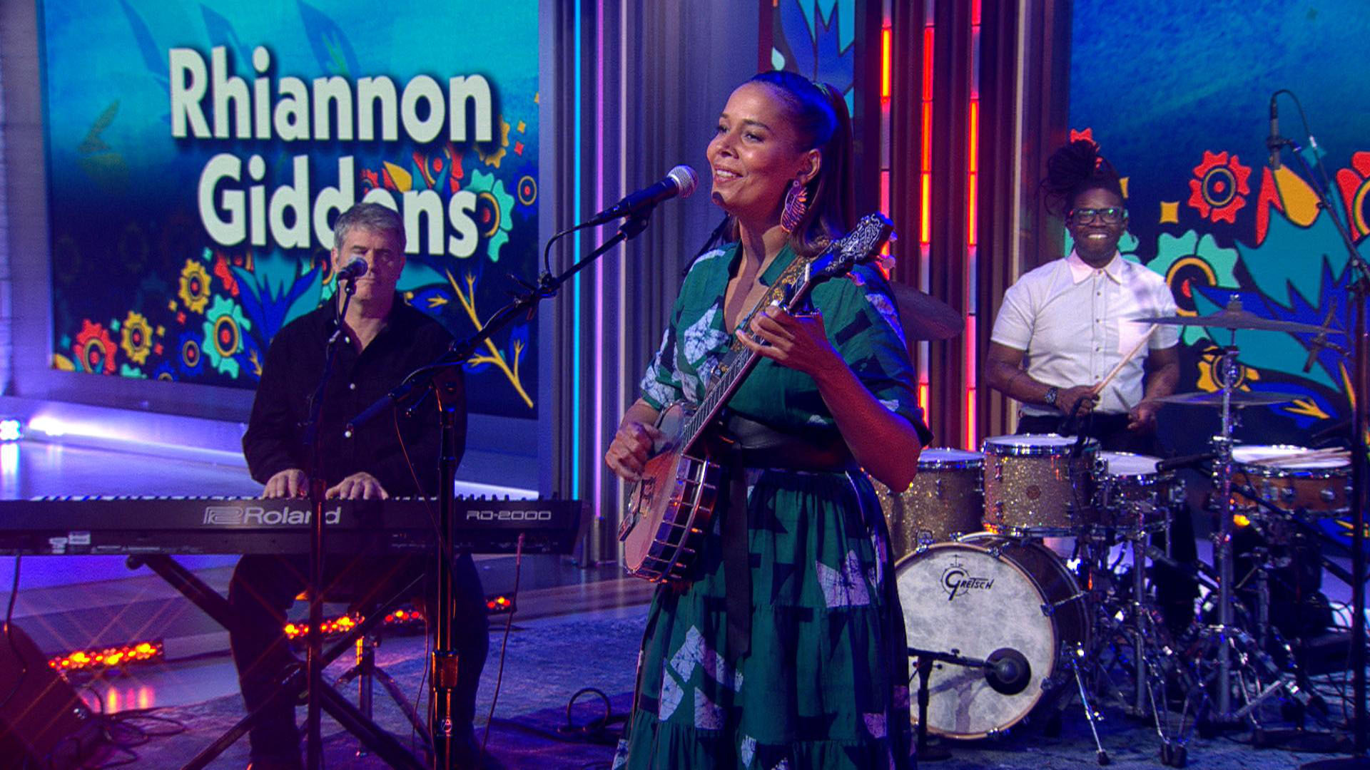 Watch CBS Saturday Morning Rhiannon Giddens performs "You're the One
