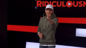 Ridiculousness - Sterling and Camille Kostek XXVI