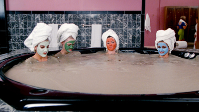 Beverly Hills, 90210 : Midlife...Now What?'