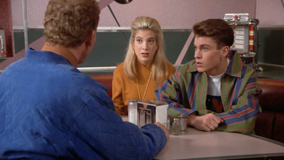 Beverly Hills, 90210 : Parental Guidance Recommended'