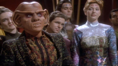 Star Trek: Deep Space Nine : Move Along Home'