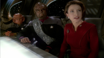 Star Trek: Deep Space Nine : Take Me Out To The Holosuite'