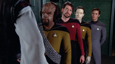 Star Trek: The Next Generation : The Outrageous Okona'